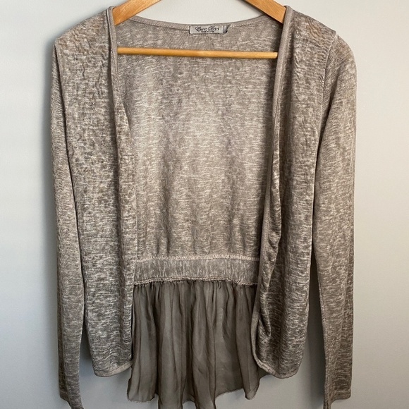 Elena Baldi Women's Beige Long Sleeve Shrug Size Medium - Picture 1 of 8